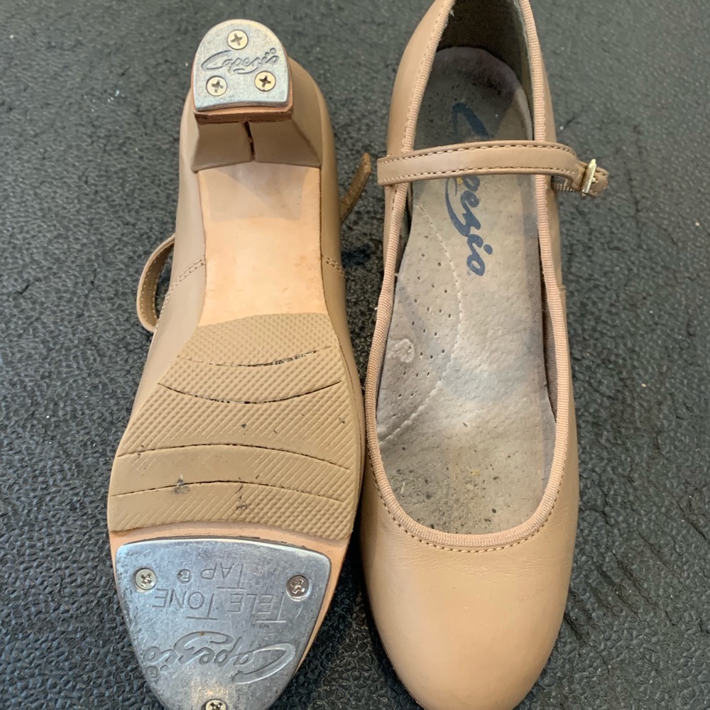 Capezio Womens Size 4M 2” Heel Tan Tap Shoes